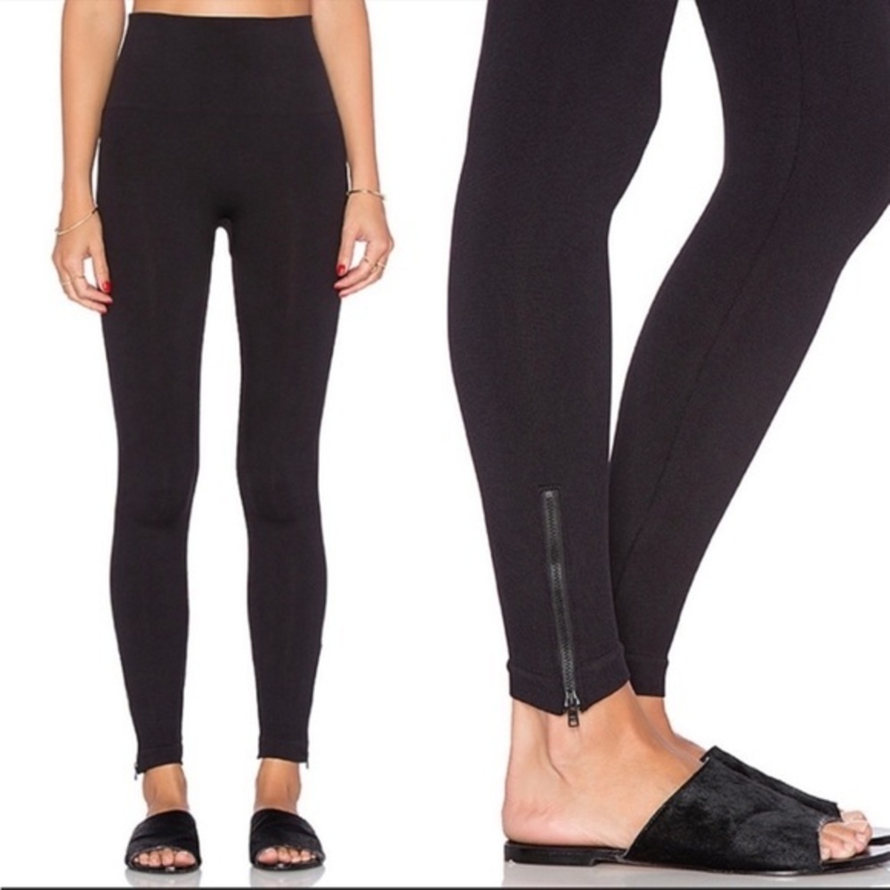 SPANX Seamless Side Zip Leggings in Very Black size Large
